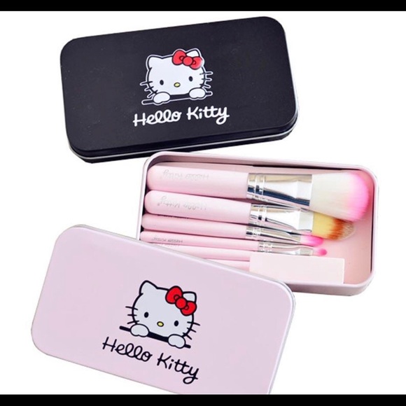 Hello Kitty Other - Hello Kitty Mini Brush Kit
